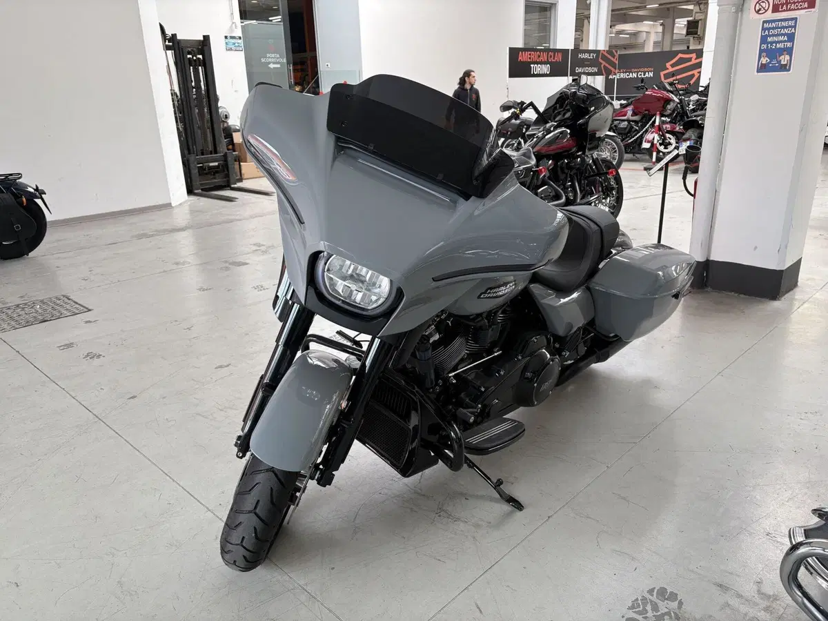 Harley-Davidson Street Glide (2024 - 26) (2)