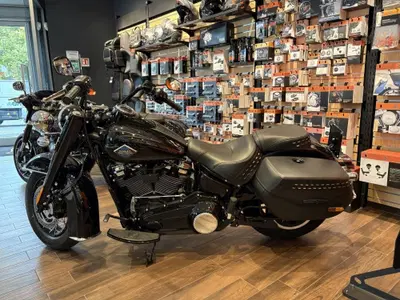 Harley-Davidson Heritage Classic (2025 - 26) usata