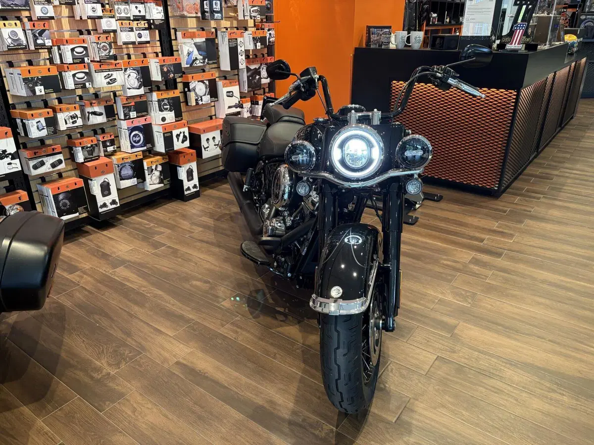Harley-Davidson Heritage Classic (2025 - 26) (5)