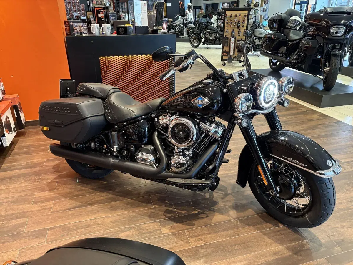 Harley-Davidson Heritage Classic (2025 - 26) (6)