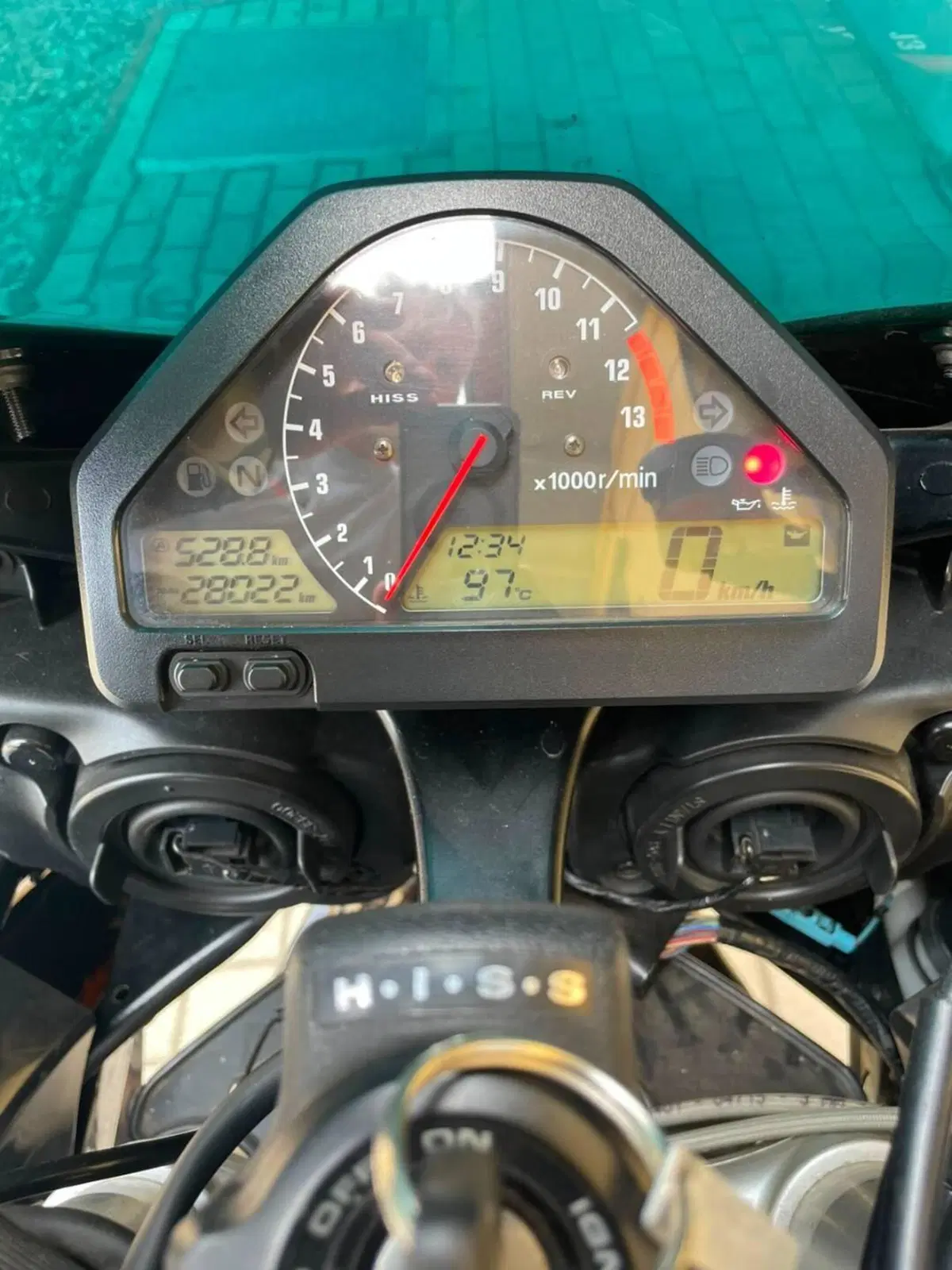 Honda CBR 1000 RR Fireblade (2004 - 05) (6)