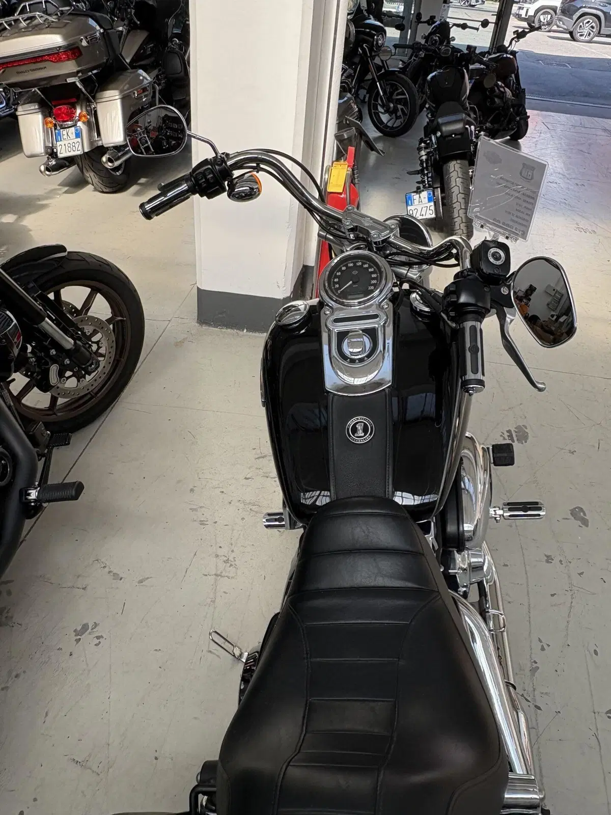 Harley-Davidson 1584 Super Glide Custom (2008 - 13) - FXDC (3)