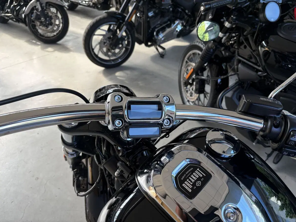 Harley-Davidson Breakout 117 (2023 - 24) (4)