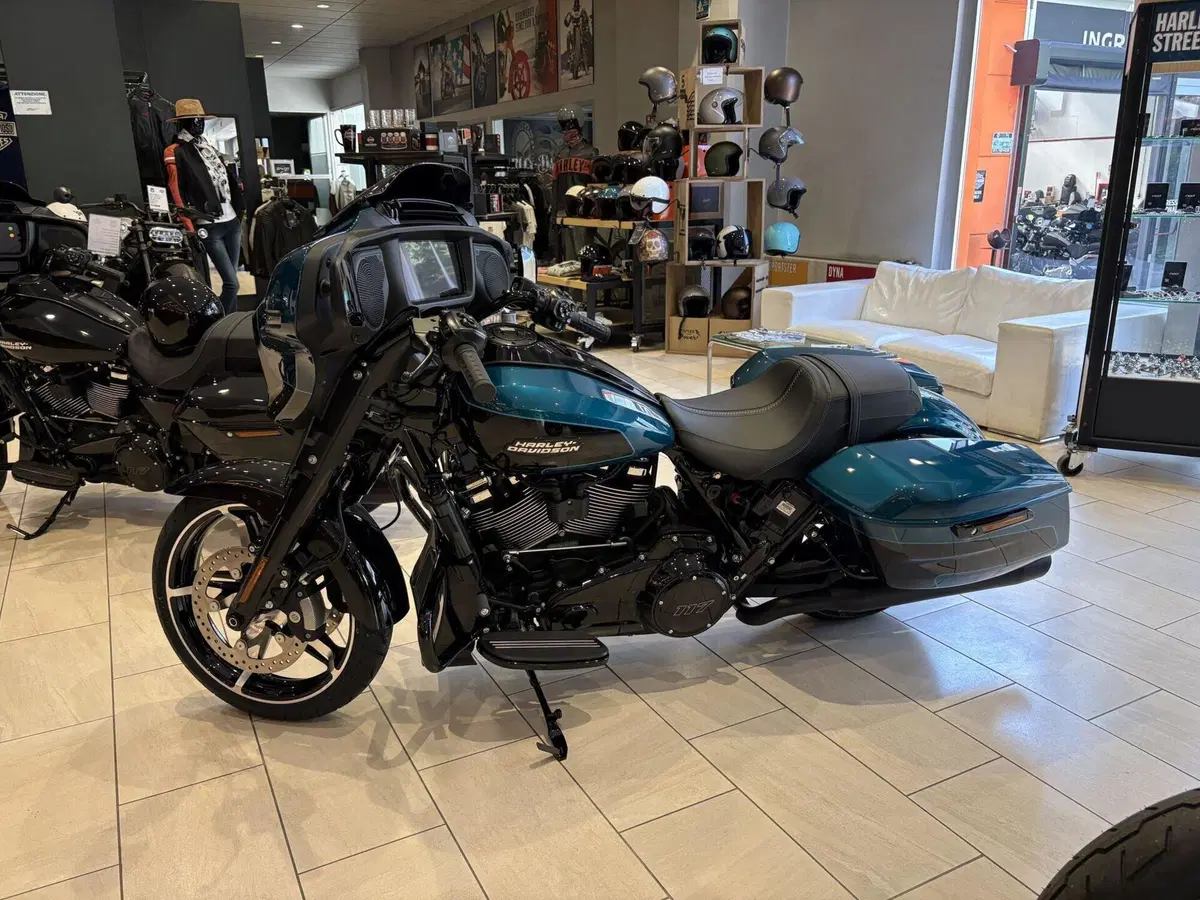 Harley-Davidson Street Glide (2024 - 26) (4)