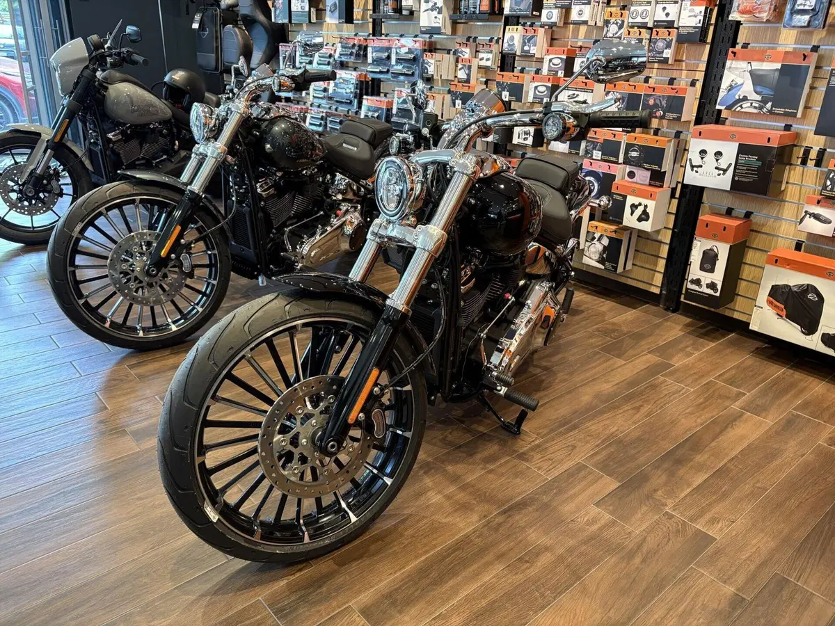 Harley-Davidson Breakout 117 (2025 - 26) (3)