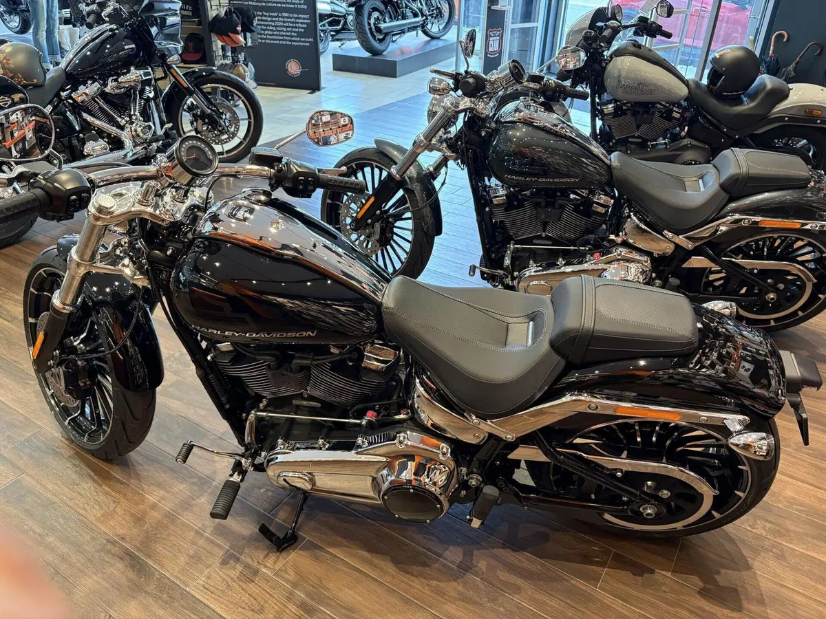 Harley-Davidson Breakout 117 (2025 - 26) (4)