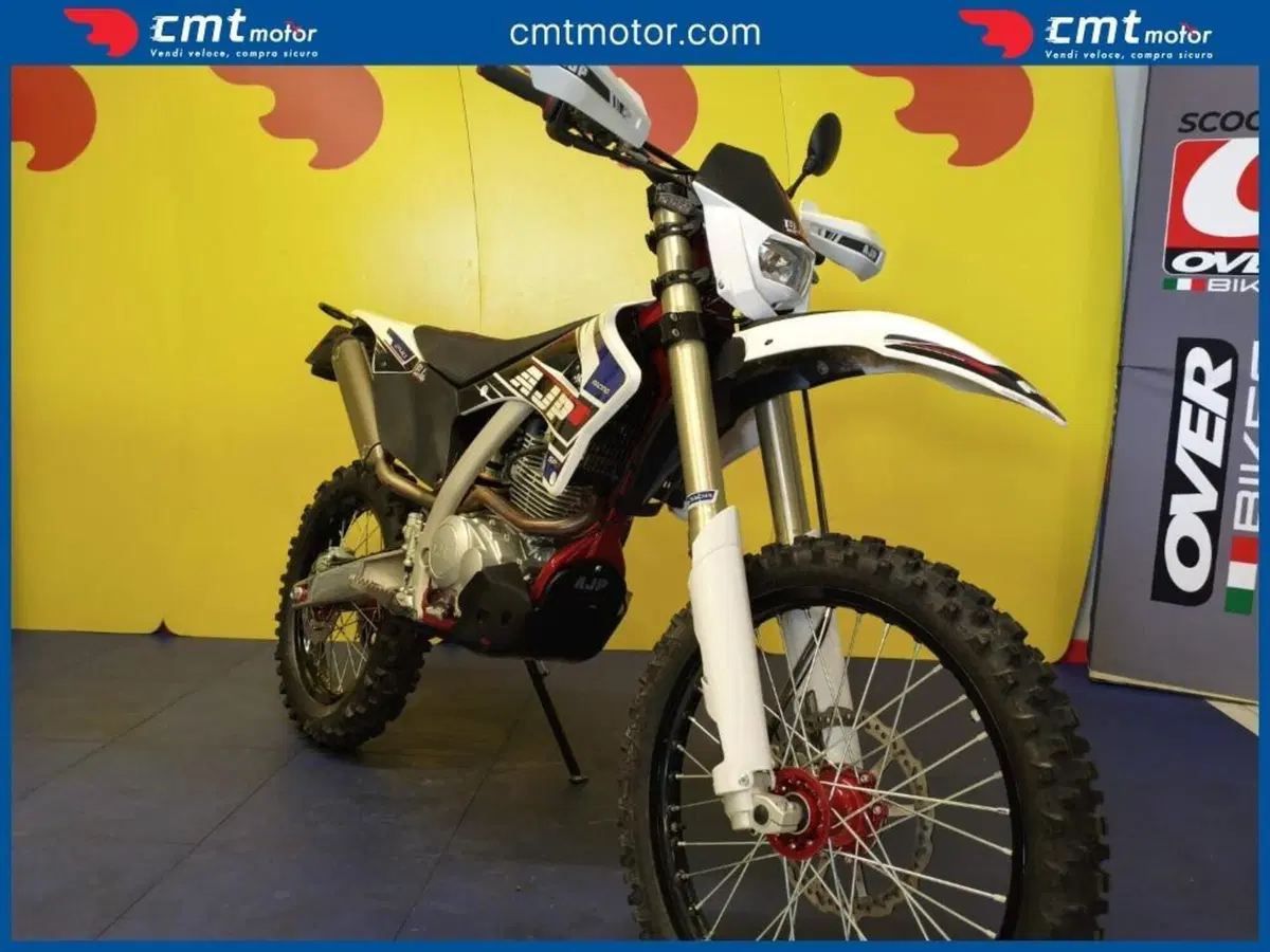 AJP SPR 240 Extreme Enduro (2023 - 26) (2)