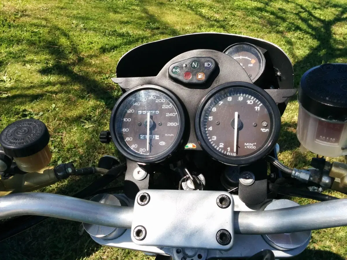 Ducati Sport 750 HF I.E. (2001 - 02) (3)