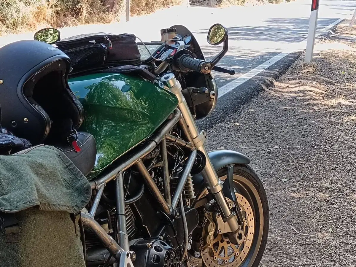 Ducati Sport 750 HF I.E. (2001 - 02) (10)