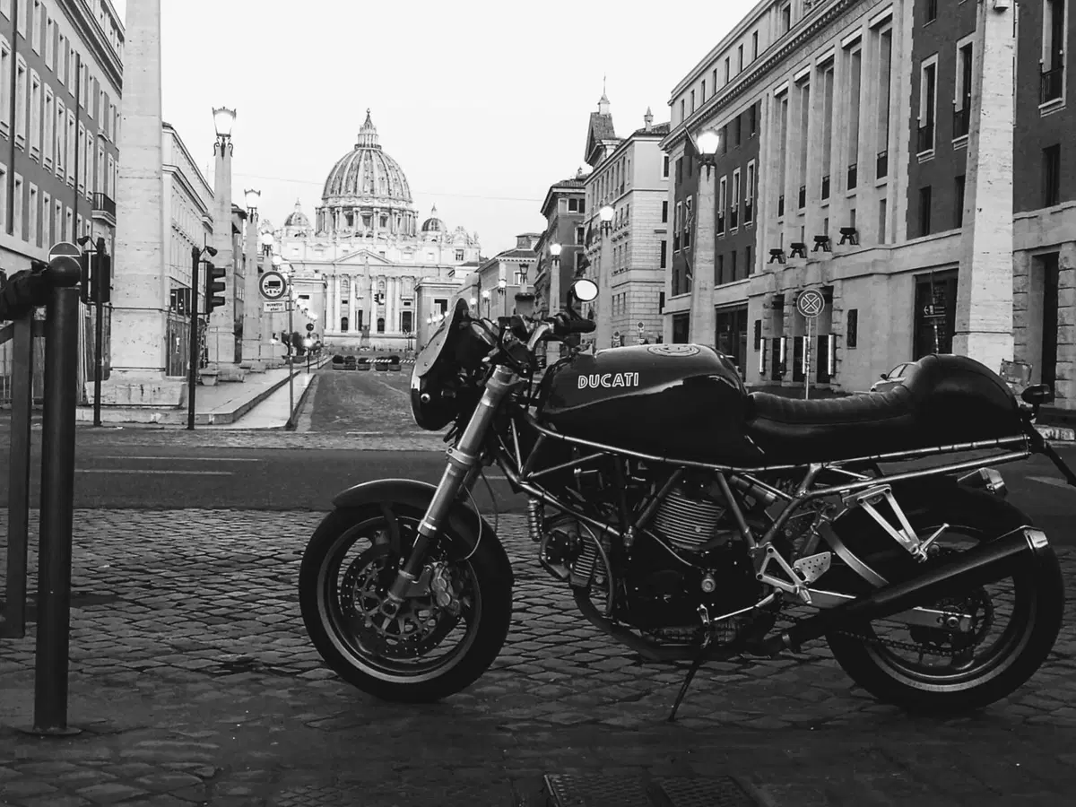 Ducati Sport 750 HF I.E. (2001 - 02) (4)