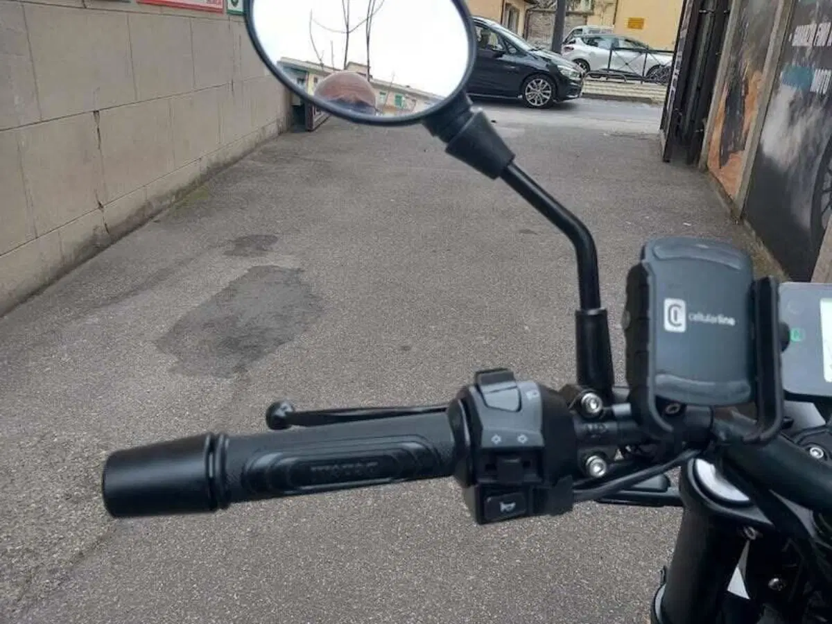 Benelli Leoncino 125 (2022 - 25) (10)