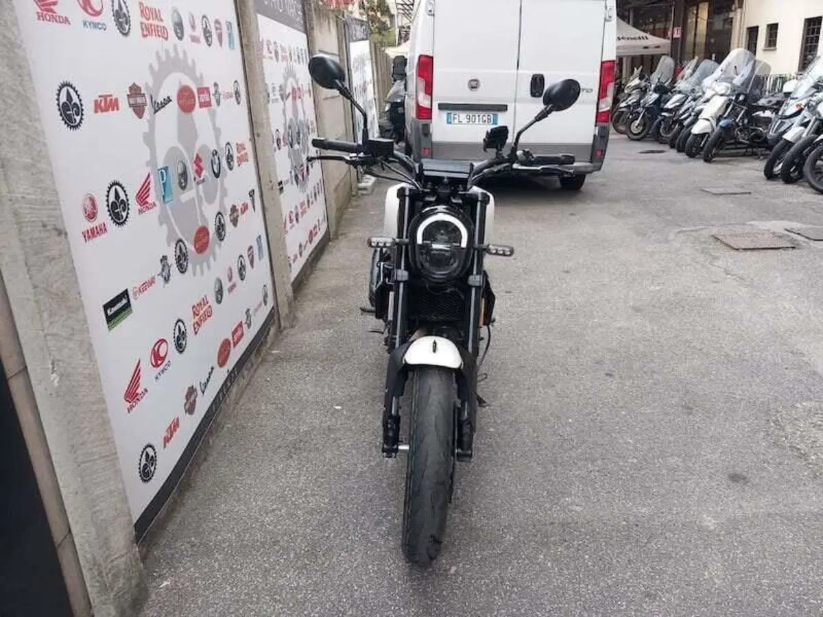 Benelli Leoncino 125 (2022 - 25) (13)