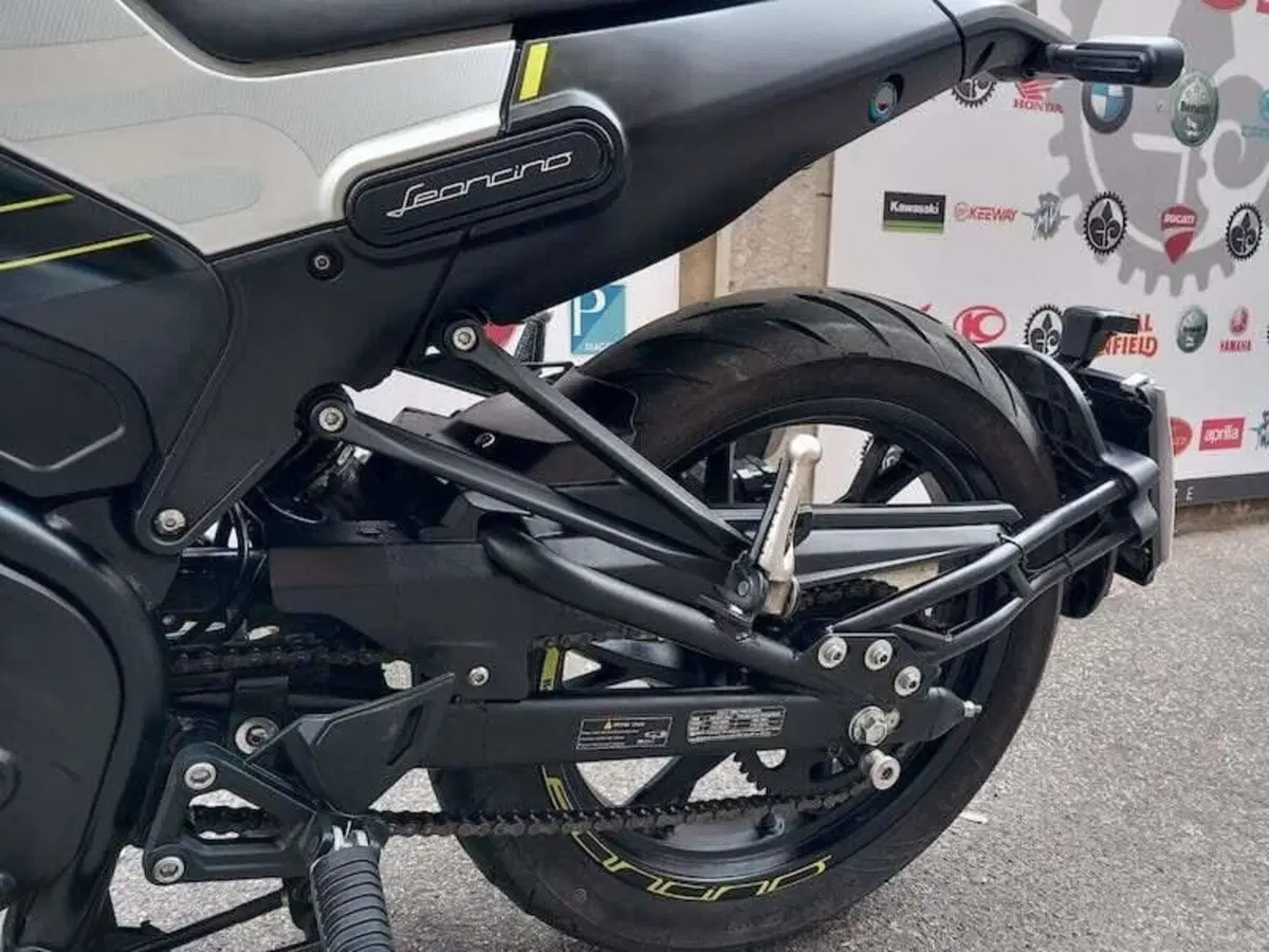 Benelli Leoncino 125 (2022 - 25) (20)