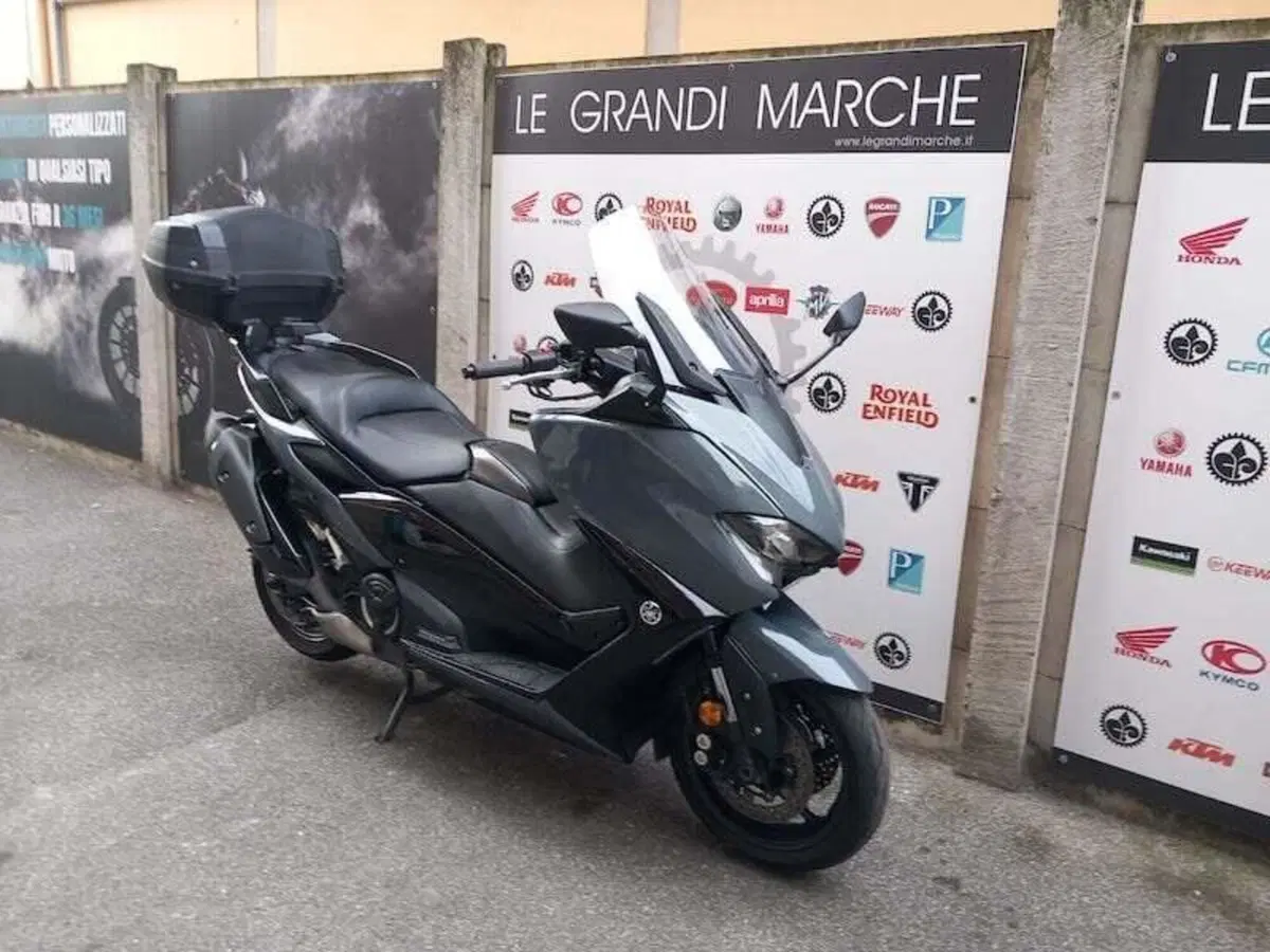 Yamaha T-Max 560 Tech Max (2021) (8)