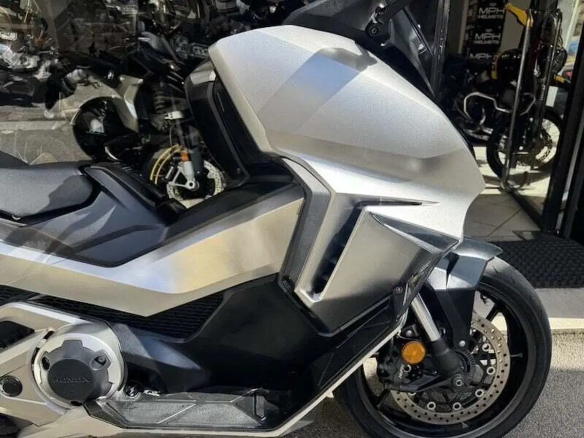 Honda Forza 750 DCT (2021 - 24) (6)
