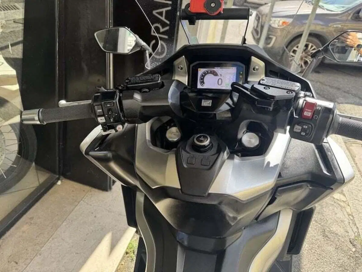 Honda Forza 750 DCT (2021 - 24) (16)