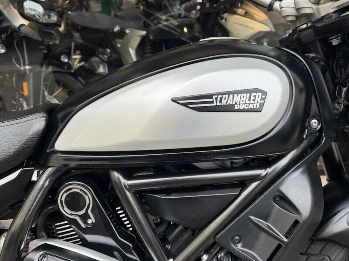 Ducati Scrambler 800 Icon Dark (2020) (7)