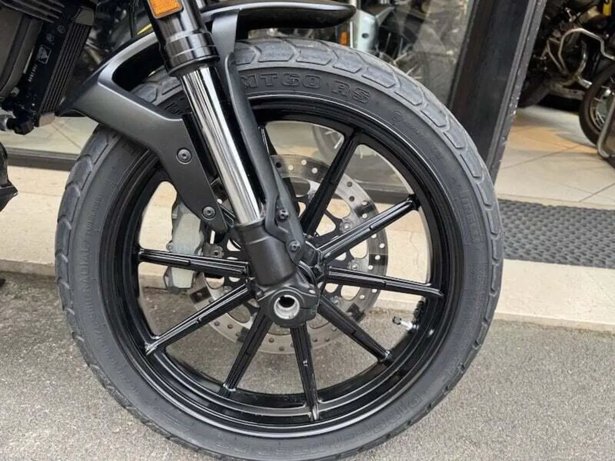 Ducati Scrambler 800 Icon Dark (2020) (12)