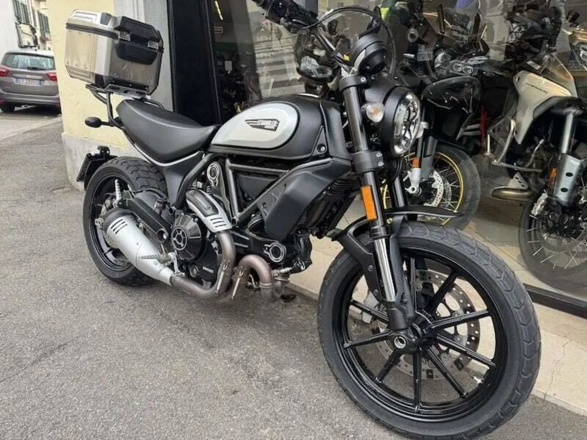 Ducati Scrambler 800 Icon Dark (2020) (13)
