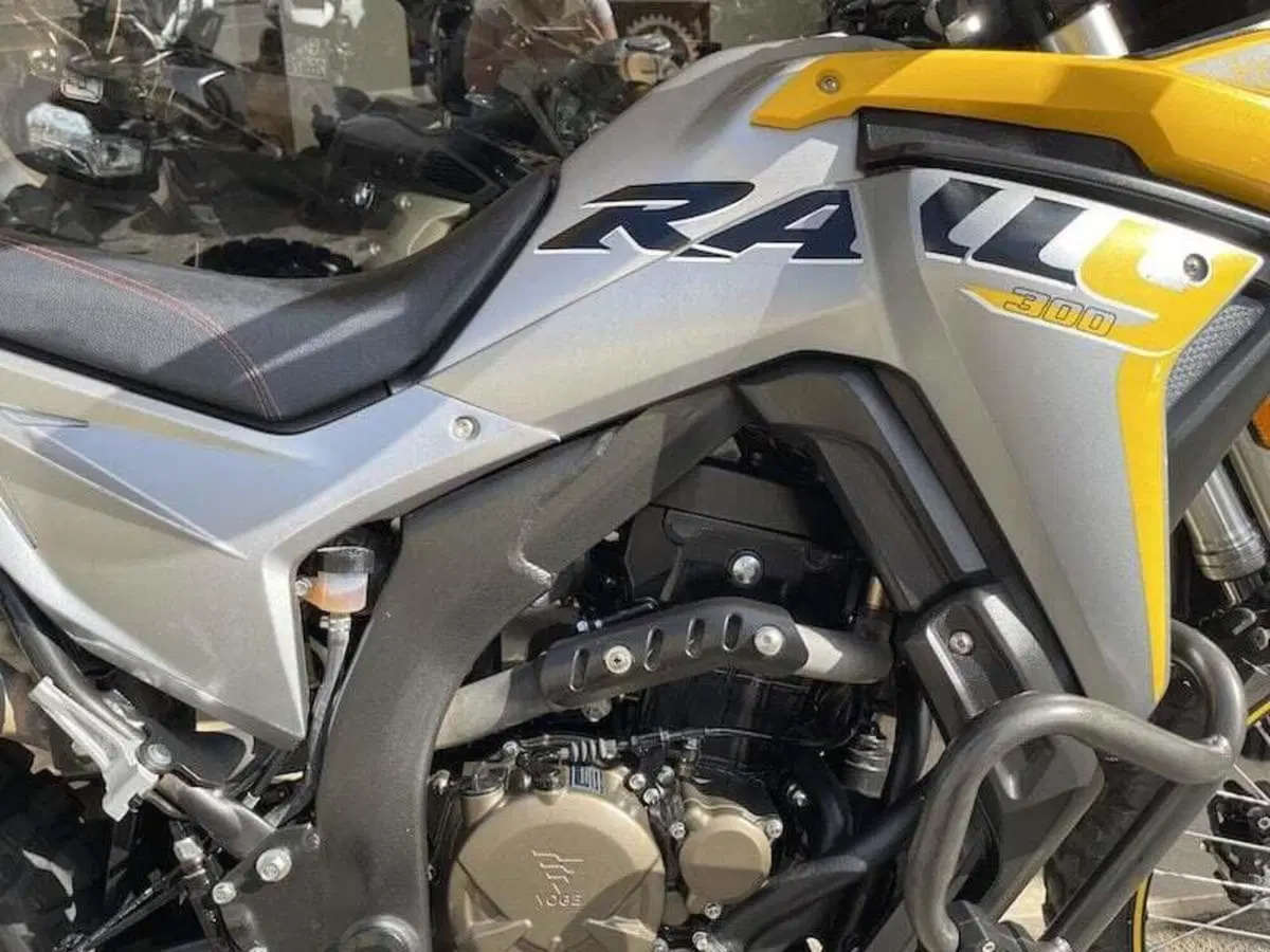 Voge Valico 300 Rally (2022 - 26) (7)