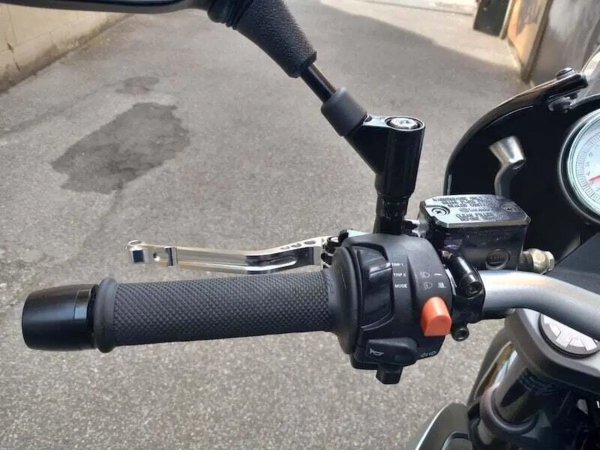 Moto Guzzi Sport 1200 (2006 - 08) (12)