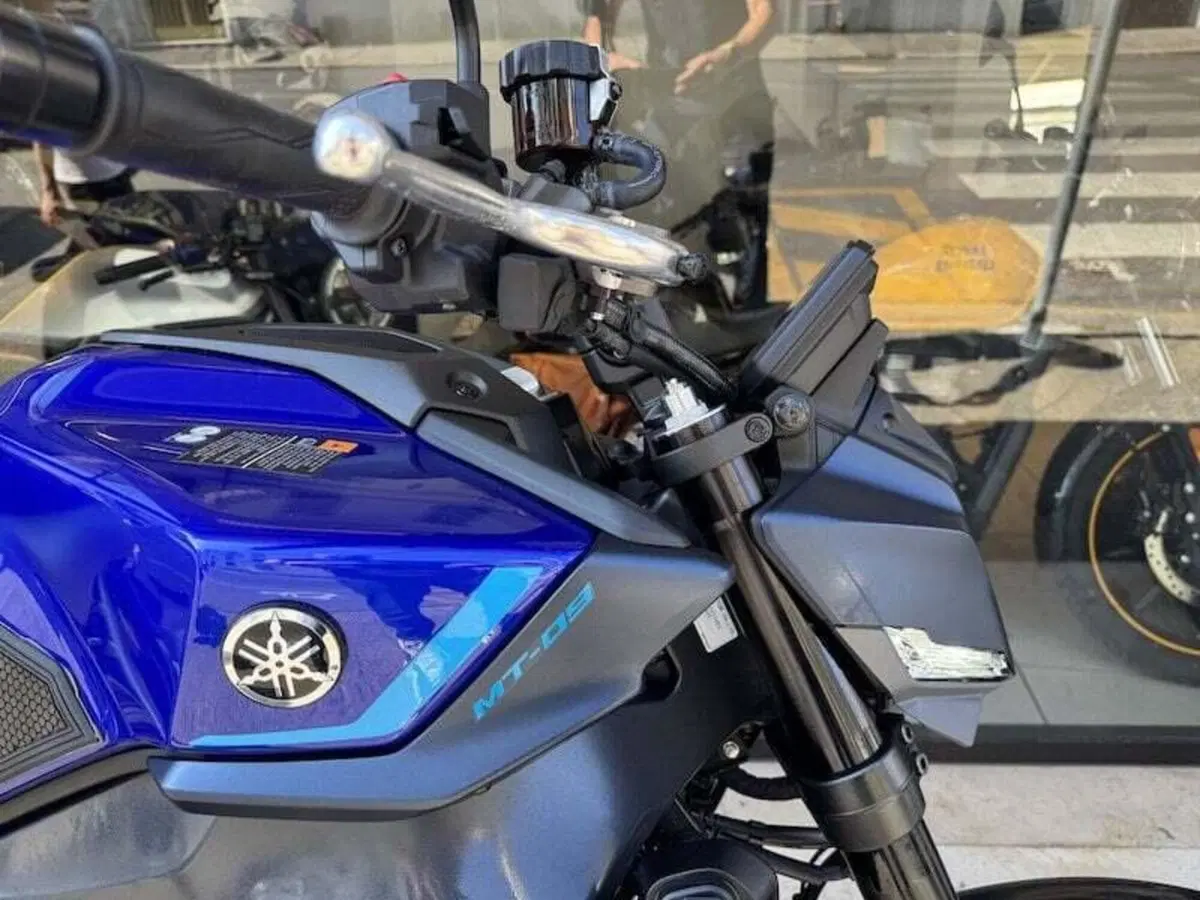 Yamaha MT-09 Y-AMT (2024 - 26) (9)