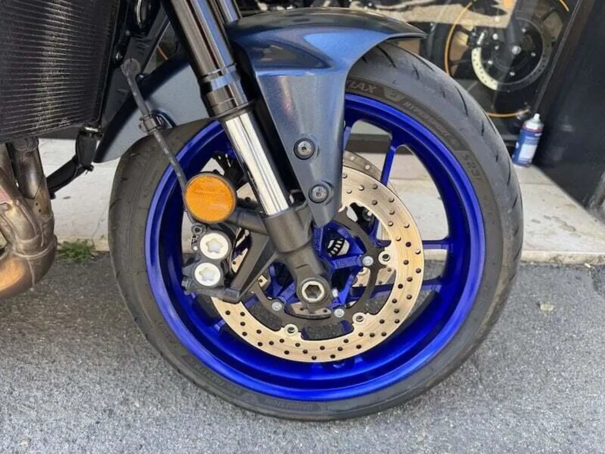 Yamaha MT-09 Y-AMT (2024 - 26) (11)