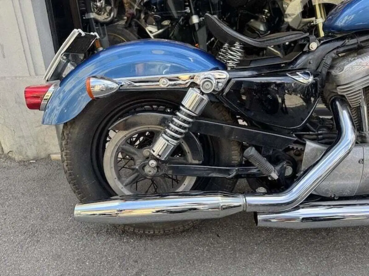 Harley-Davidson 883 (2006 - 07) - XL (4)