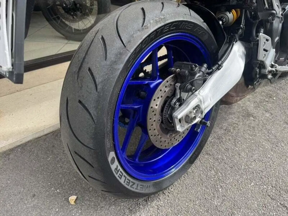 Yamaha MT-09 SP (2021 - 23) (2)