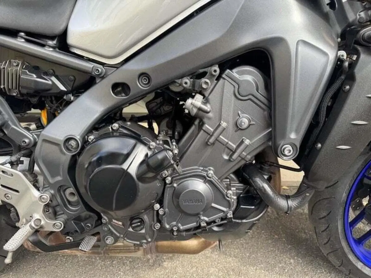 Yamaha MT-09 SP (2021 - 23) (7)