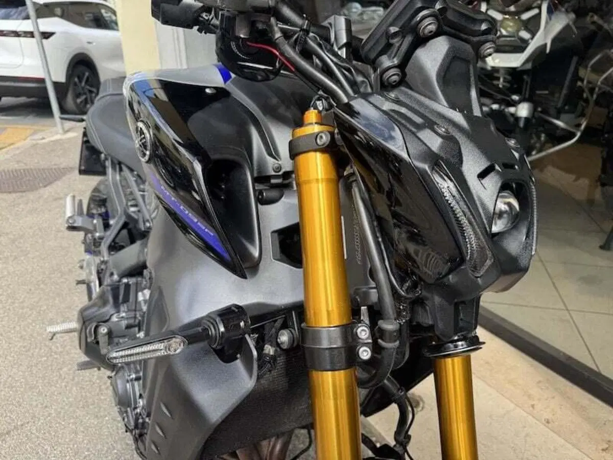 Yamaha MT-09 SP (2021 - 23) (10)
