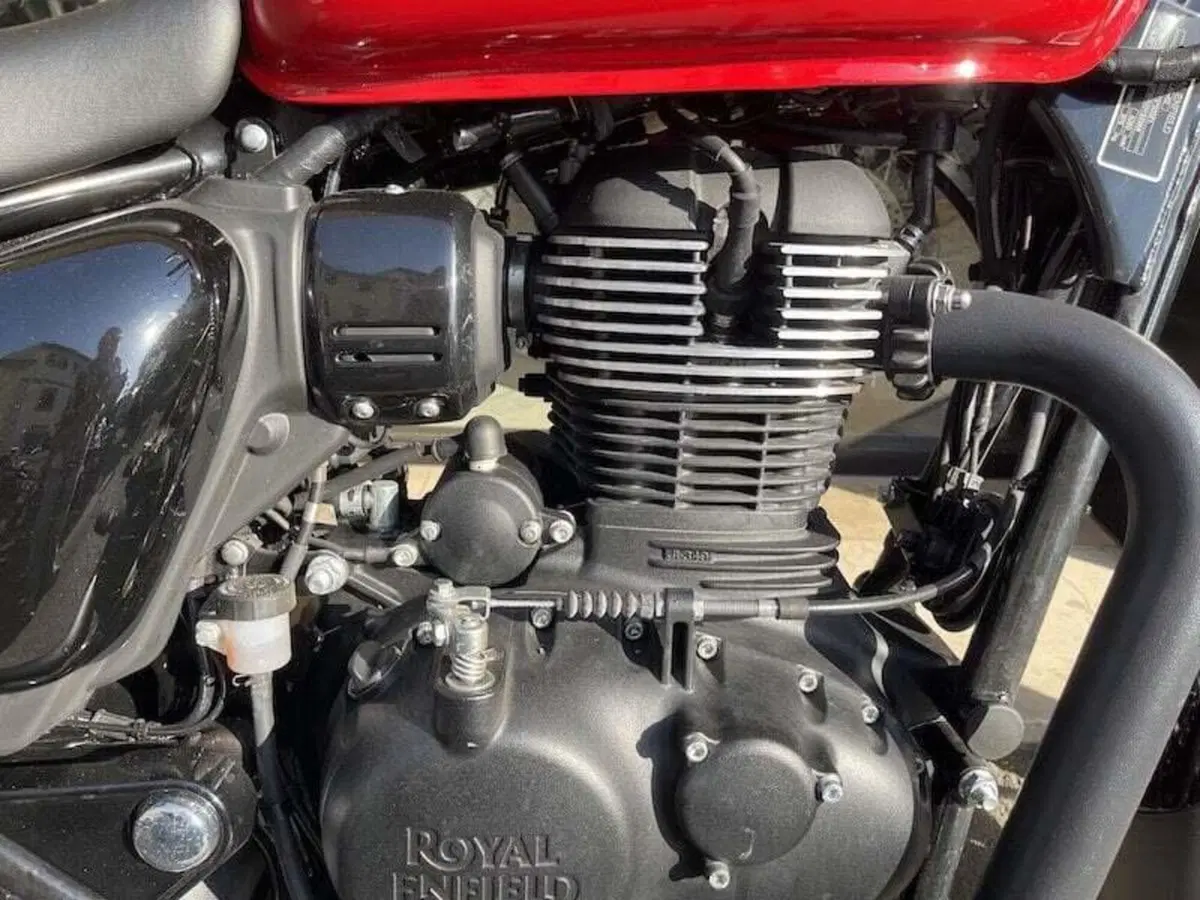 Royal Enfield Meteor 350 (2021 - 26) (7)
