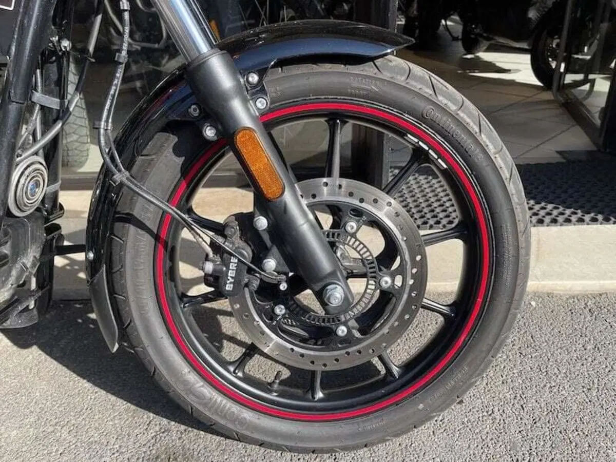 Royal Enfield Meteor 350 (2021 - 26) (11)