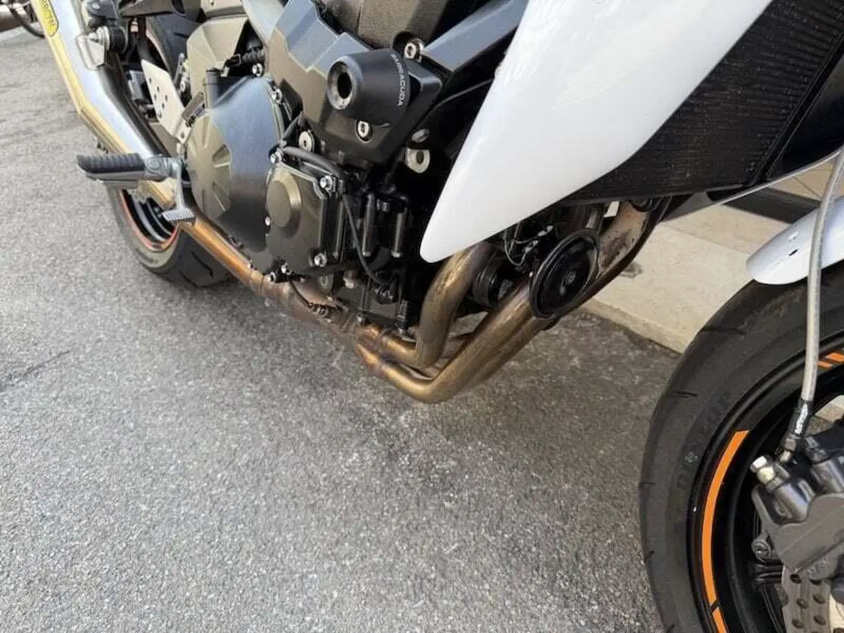 Kawasaki Z 750 (2007 - 14) (13)
