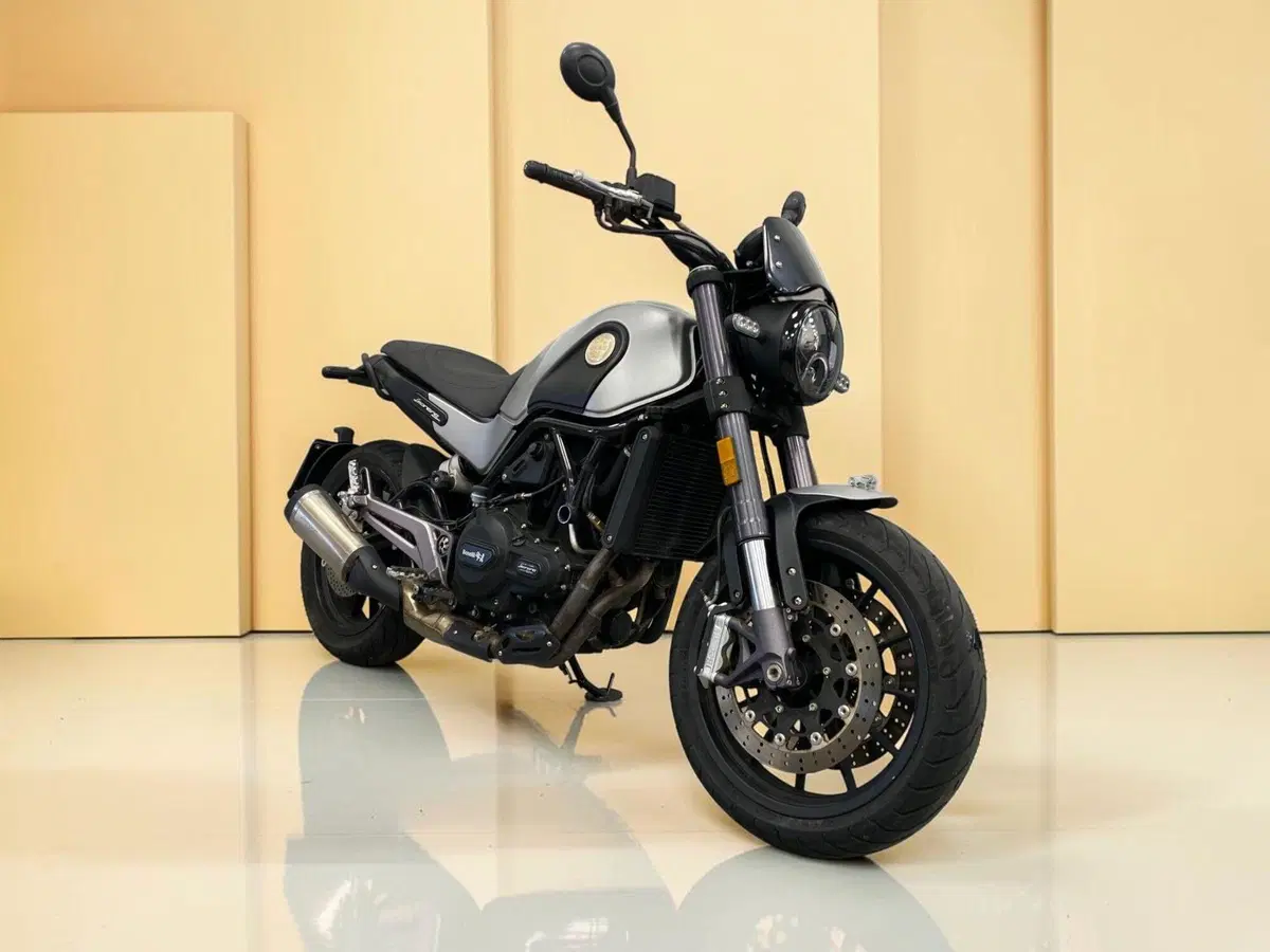Benelli Leoncino 500 ABS (2017 - 20) (3)