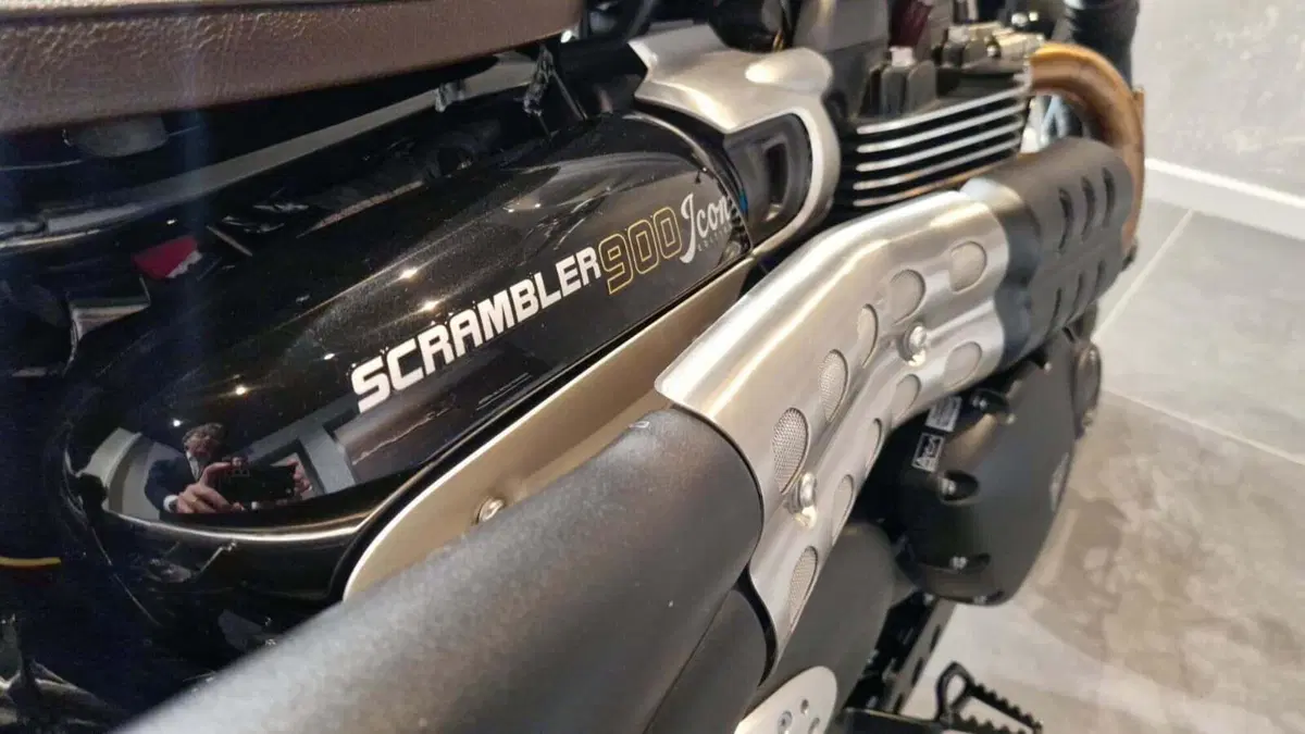 Triumph Scrambler 900 Icon Edition (2025 - 26) (14)