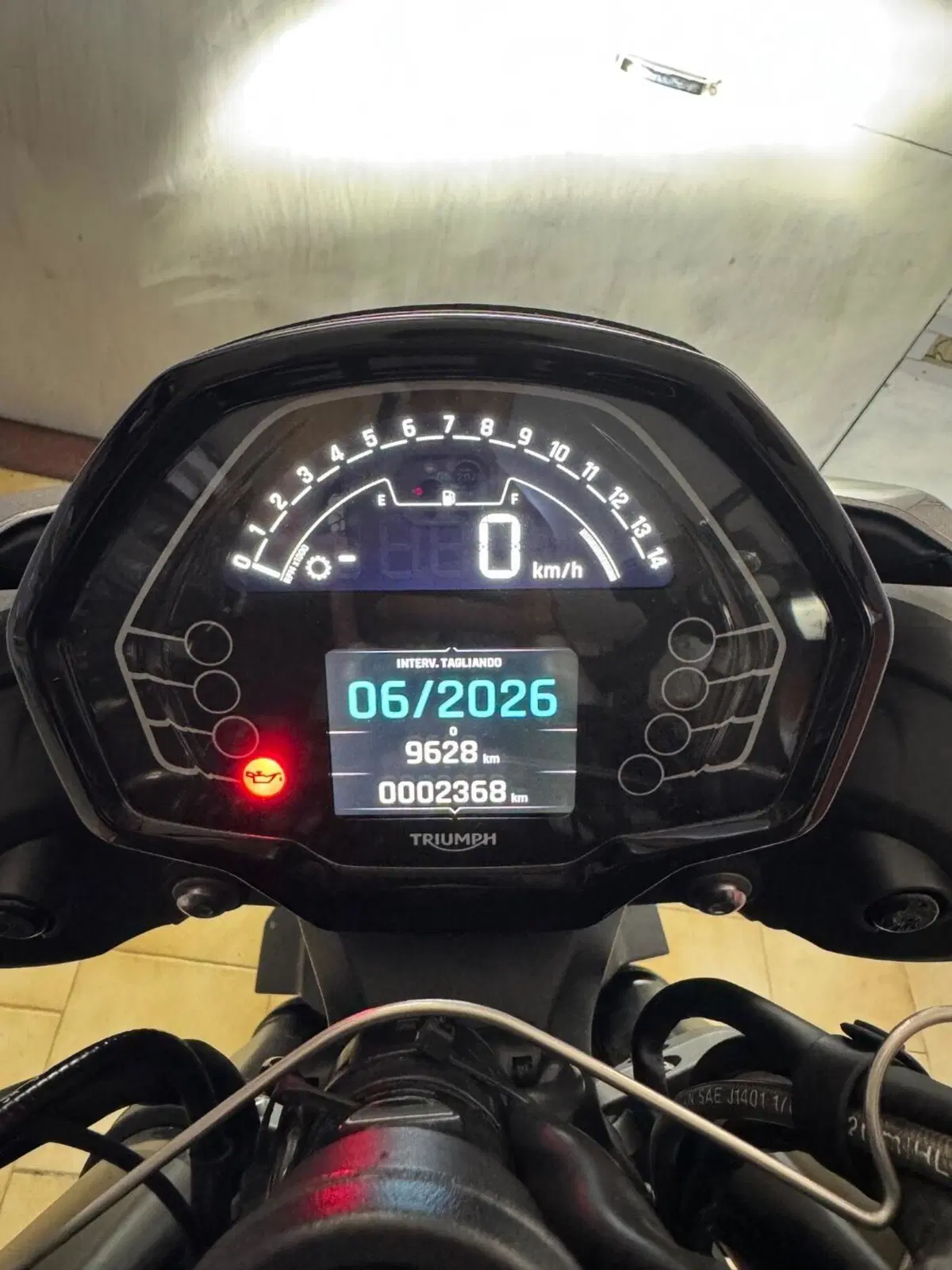 Triumph Street Triple 765 R (2023 - 26) (2)