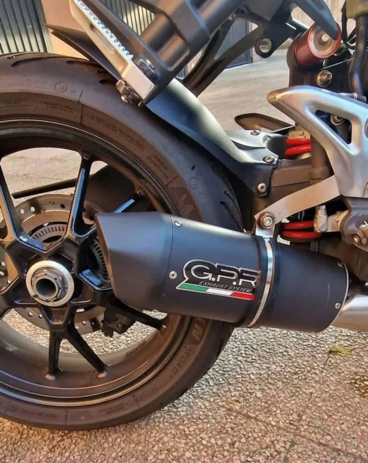Triumph Speed Triple 1050 ABS (2011 - 15) (3)