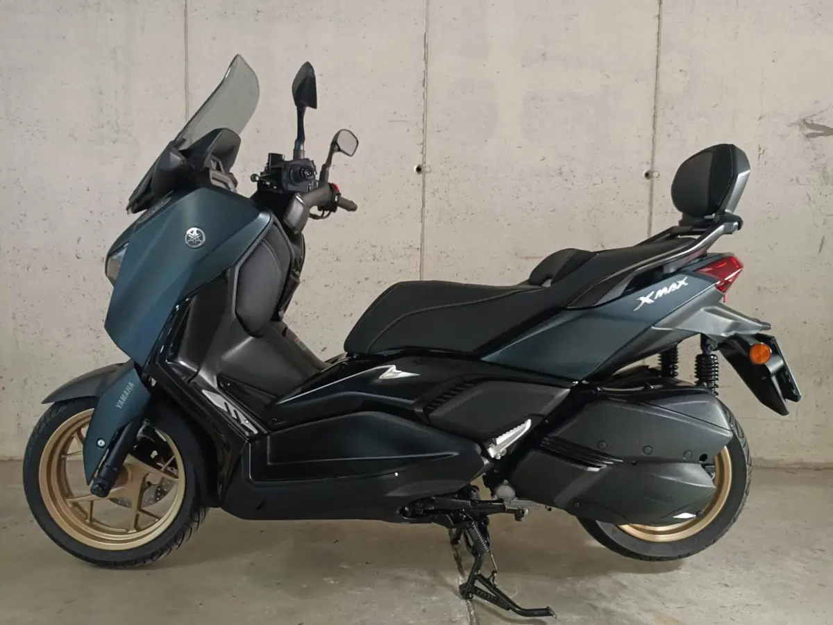 Yamaha X-Max 300 Tech Max (2021 - 24) (7)