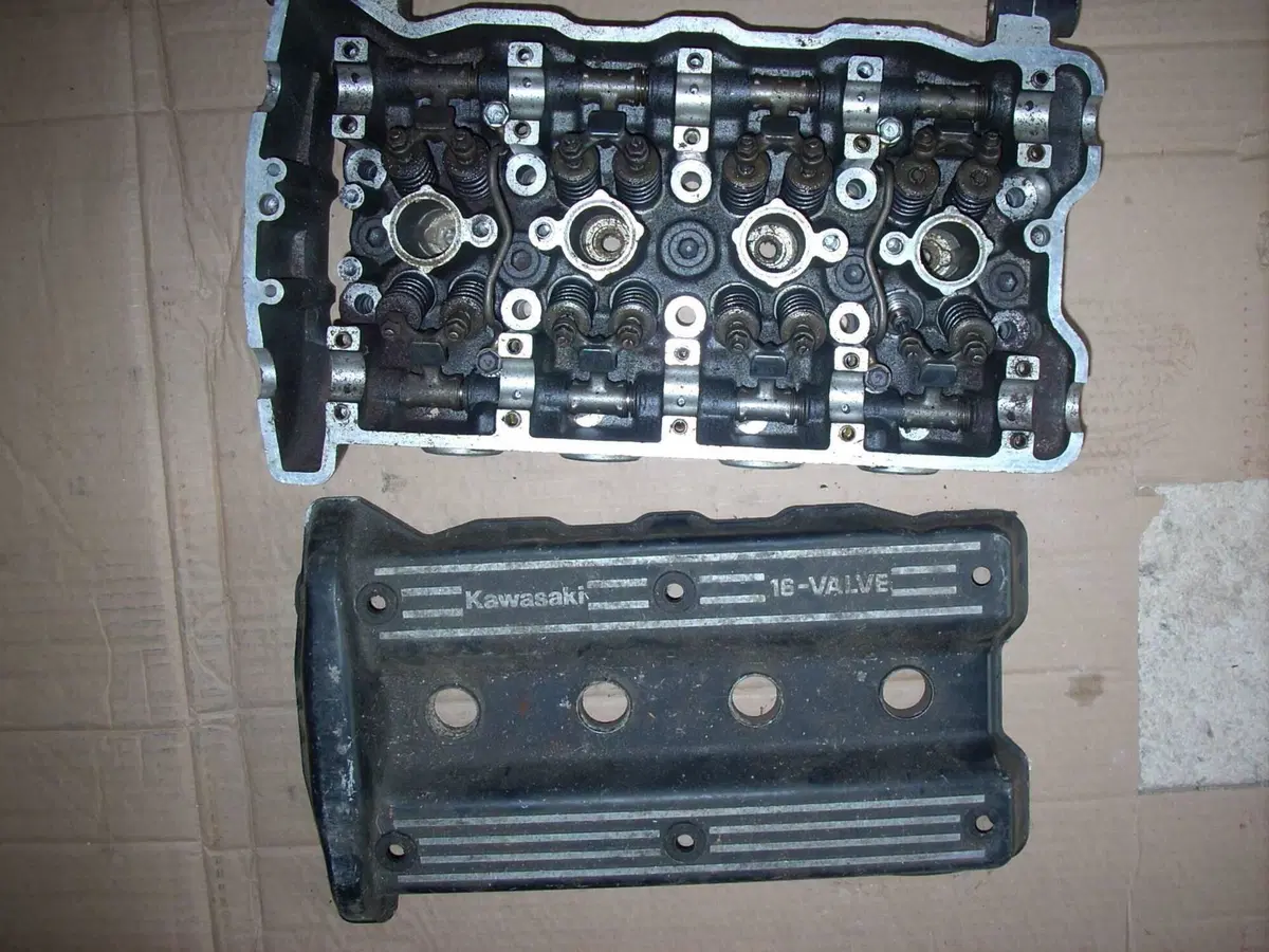 Ricambi Usati Kawasaki GPZ 900 R Ninja - Component (4)
