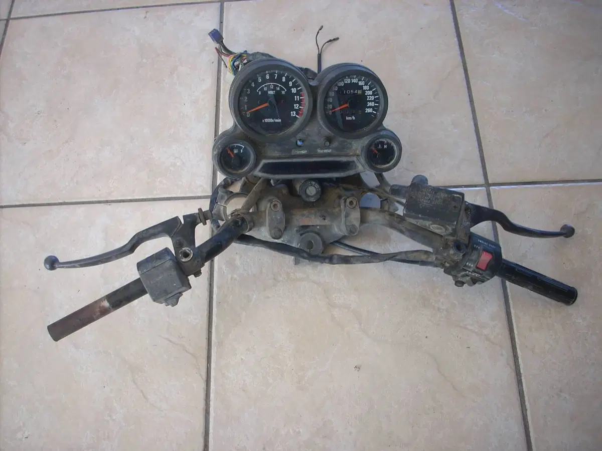 Ricambi Usati Kawasaki GPZ 900 R Ninja - Component (6)