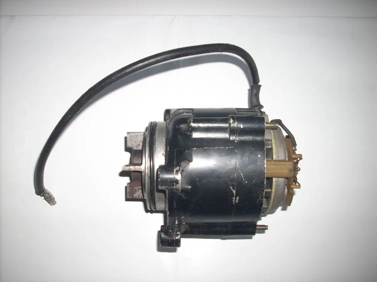 Ricambi Usati Kawasaki GPZ 900 R Ninja - Component (9)