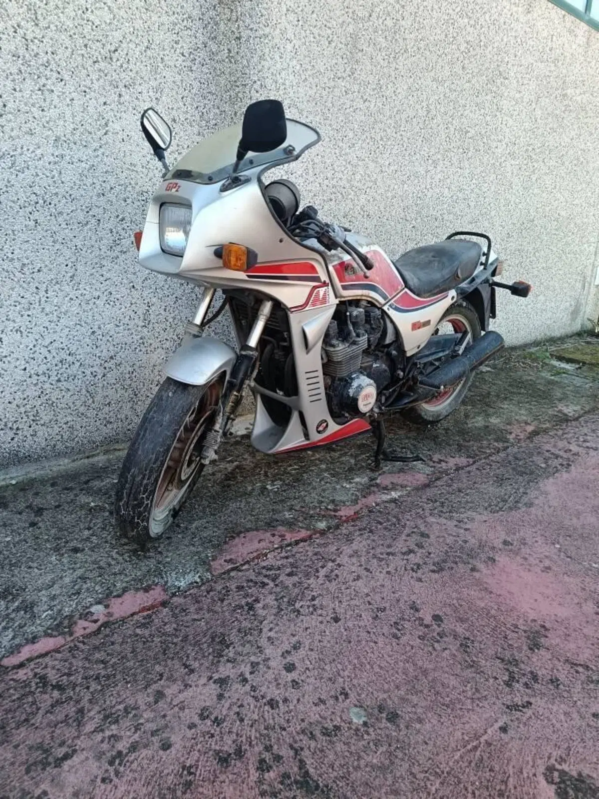 Kawasaki GPZ 750 Turbo Per Ricambi Usati Component (6)