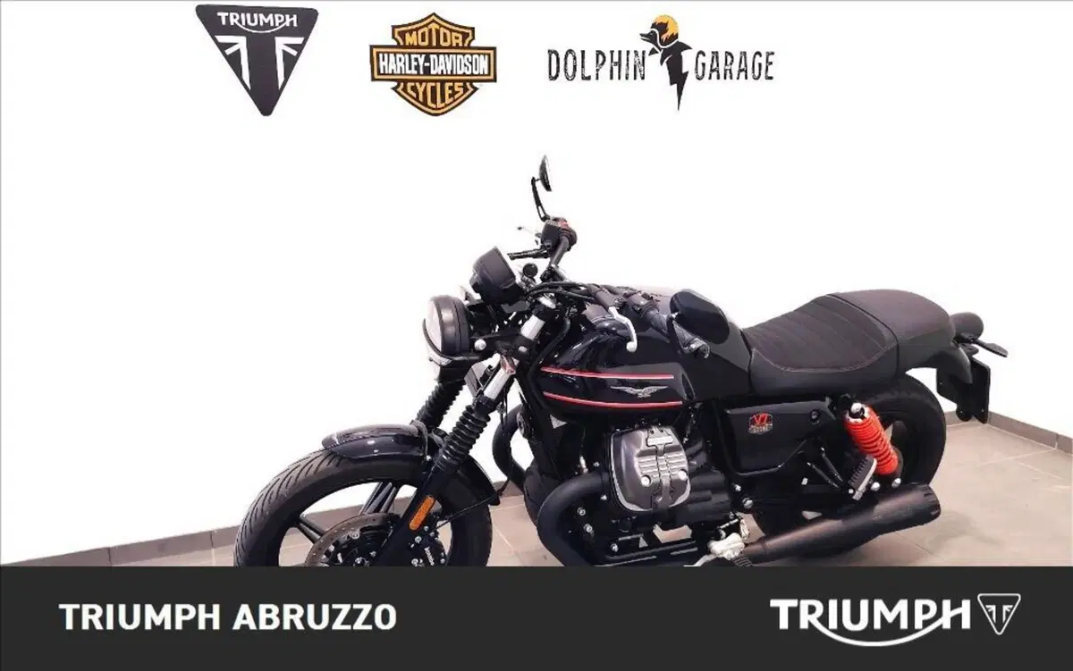 Moto Guzzi V7 Stone Corsa (2023 - 25) (9)