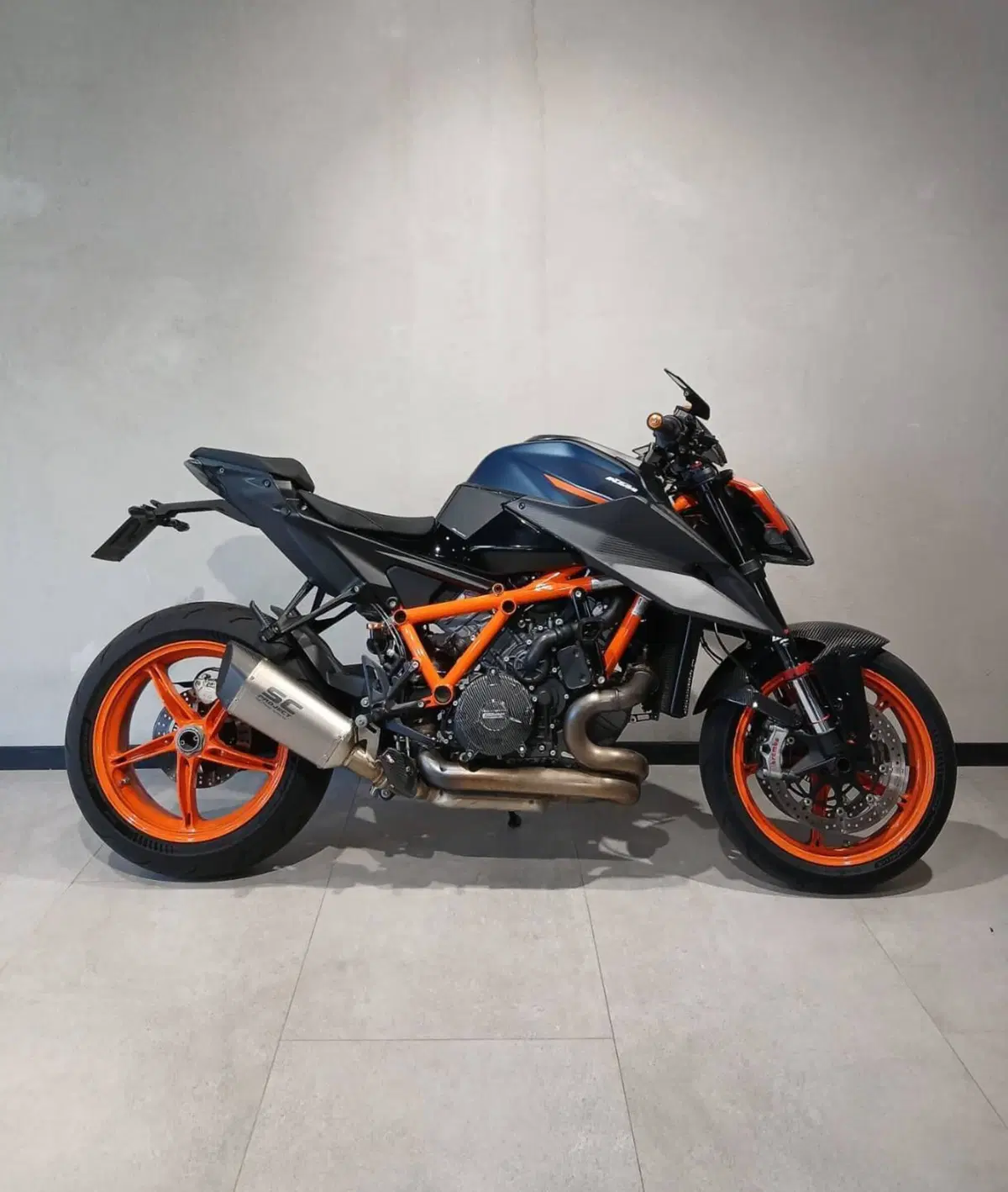 KTM 1290 Super Duke R (2022 - 23)
