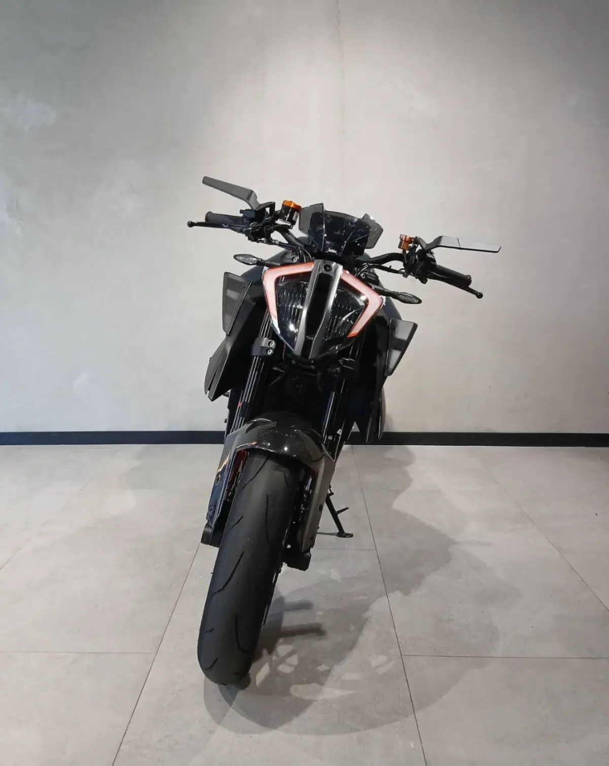 KTM 1290 Super Duke R (2022 - 23) (3)
