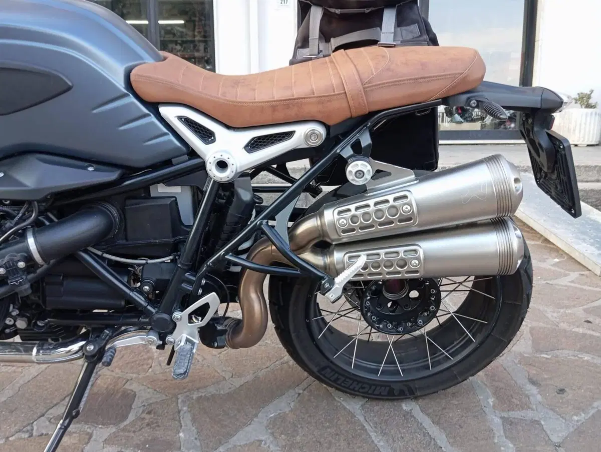 Bmw R nineT 1200 Scrambler (2016 - 20) (3)
