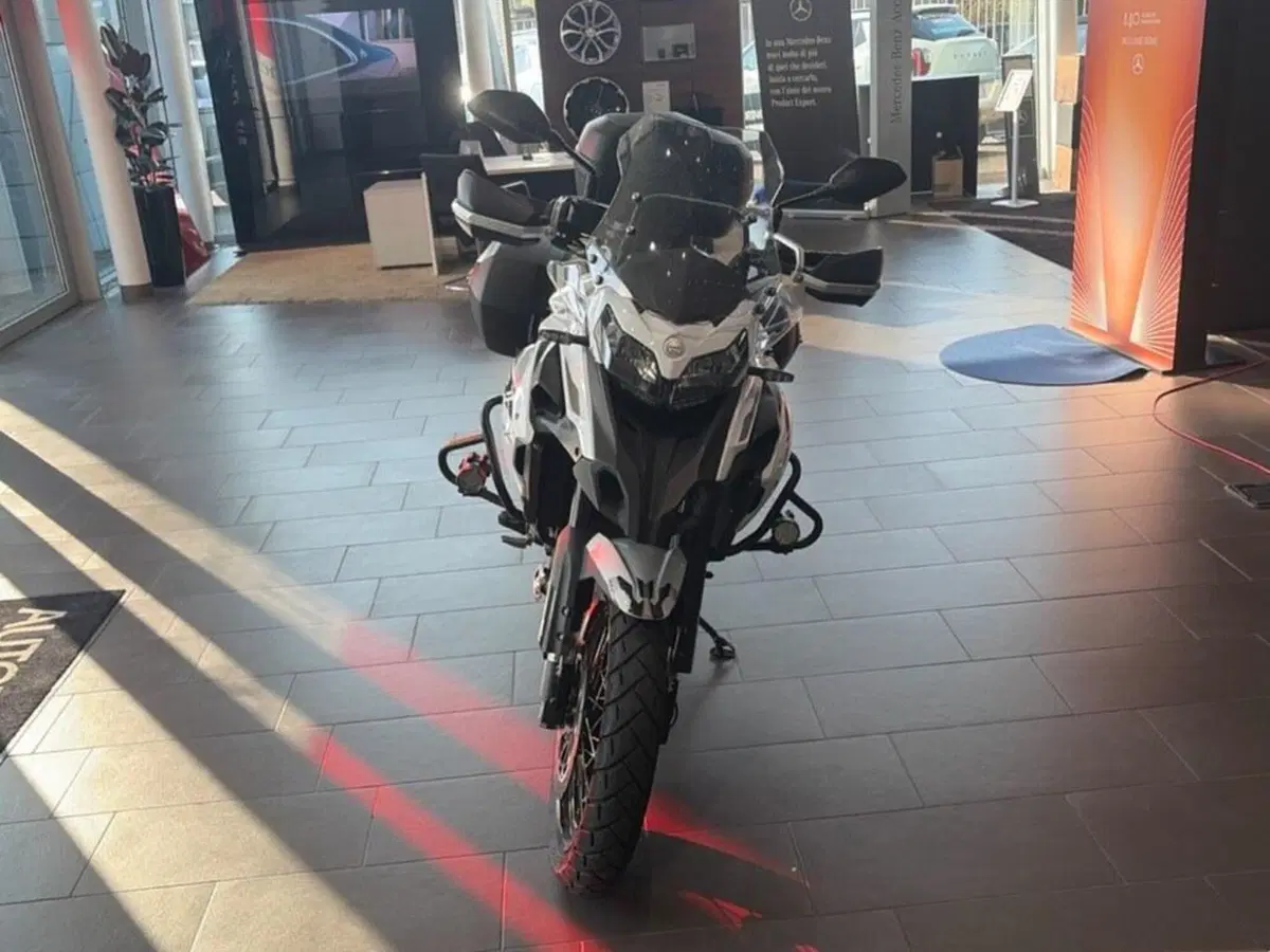 Benelli TRK 502 ABS (2017 - 20) (2)
