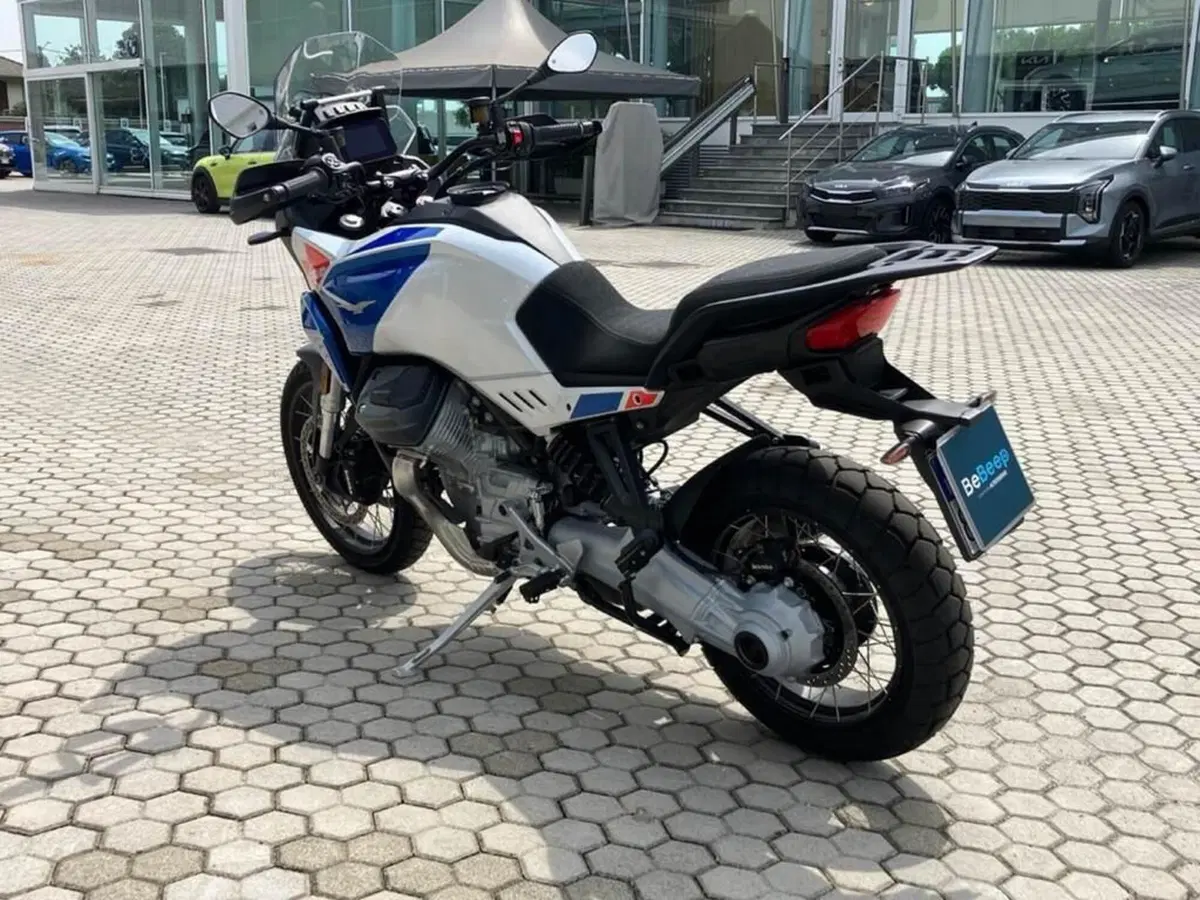 Moto Guzzi Stelvio Duecento Tributo (2025 - 26) (5)