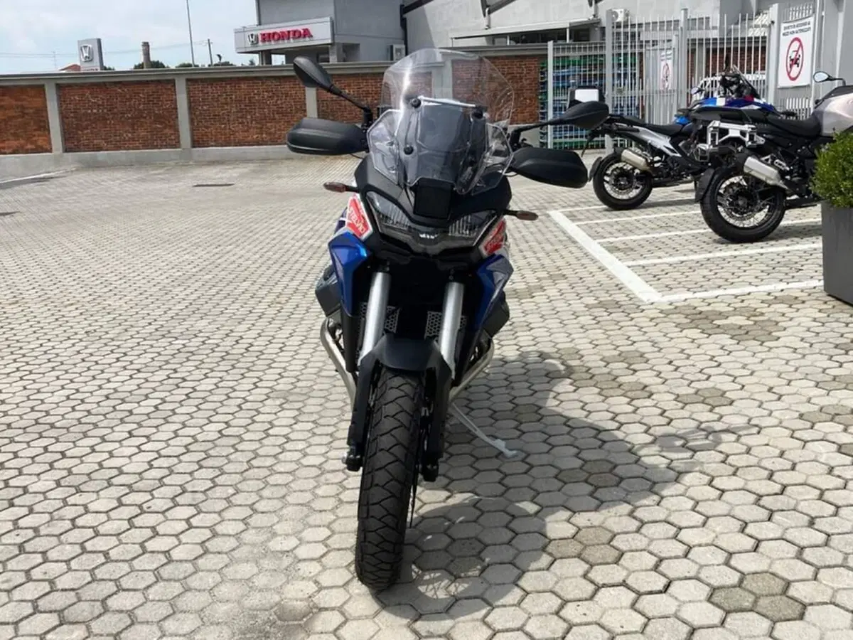 Moto Guzzi Stelvio Duecento Tributo (2025 - 26) (2)